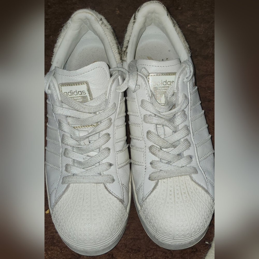 Women's Addidas Superstar White sneakers